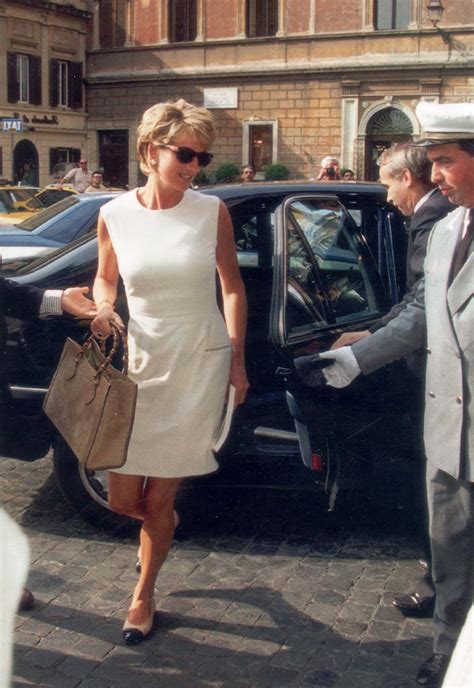 Princess Diana’s Favorite Gucci Bag Is Back—Shop it .